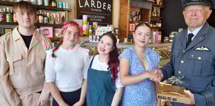 Yelverton shops pull out the stops for 1940s weekend