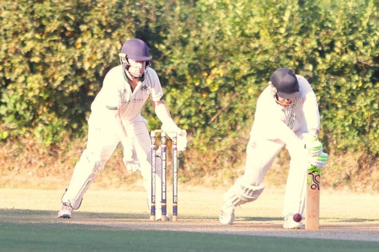 Yelverton 1s vs Plymouth 2s action