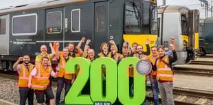 Record battery train revolutionises Southwest