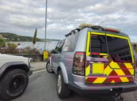 Police team with 4x4 volunteer drivers