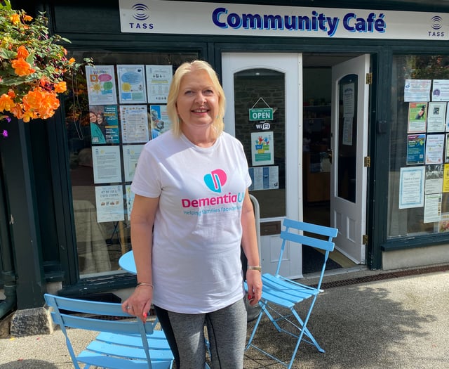 Loving daughter walks in memory of mum