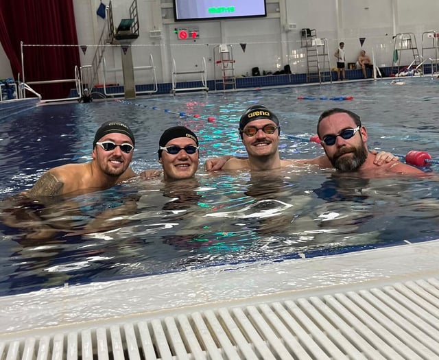 Otters make a splash at masters