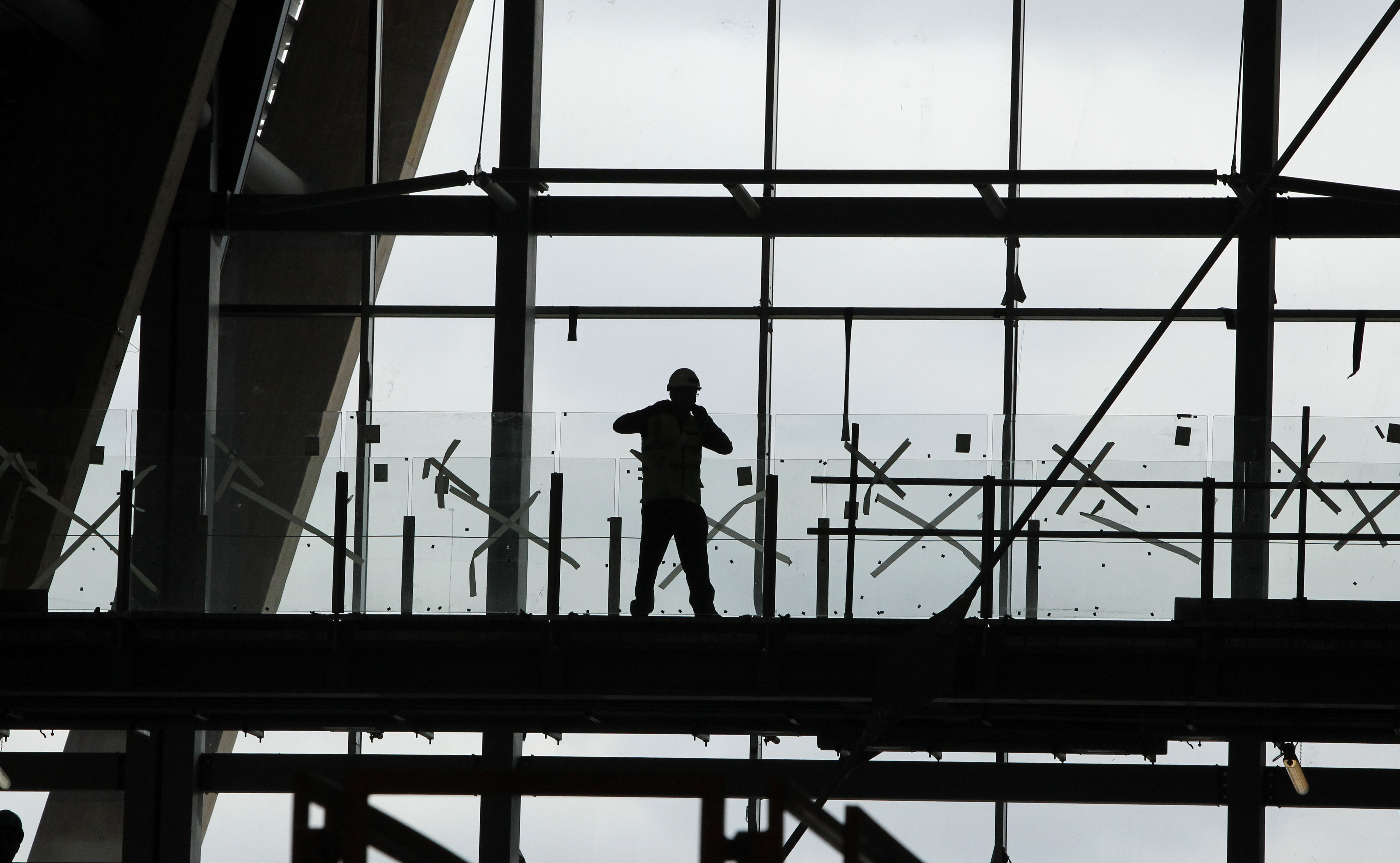 Fewer people in West Devon starting apprenticeships – despite number reaching record high in England