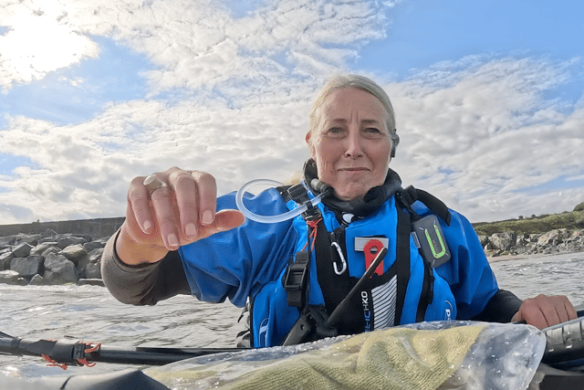 'Human Swan adventurer's record-breaking kayak crossing 