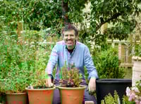 Celebrity gardener digs deep at talks