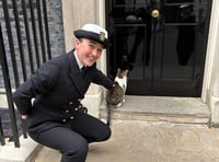 Duchy College student meets Larry the Cat at No 10
