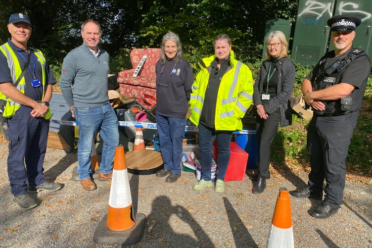 Do not dump your rubbish to save money, it can kill wildlife and pollute the environment..