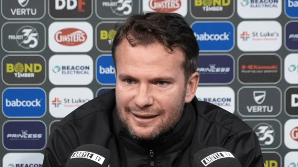 Cleverley hails Argyle character after draw at Reading