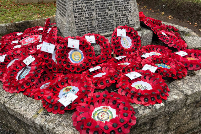 Remembrance Sunday attracts crowd despite rain
