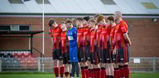 Young Lambs suffer a late heartbreak