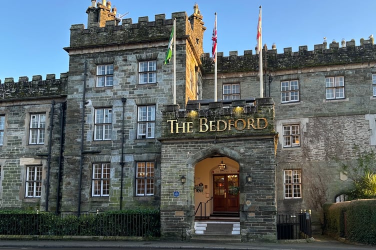 Father Christmas has booked into Tavistock’s Bedford Hotel over the the last two weekends before Christmas (December 14/15 and 20/21). Tavistock Lions is staging the festive visit to entertain children and raise money for the charity Children with Cancer.