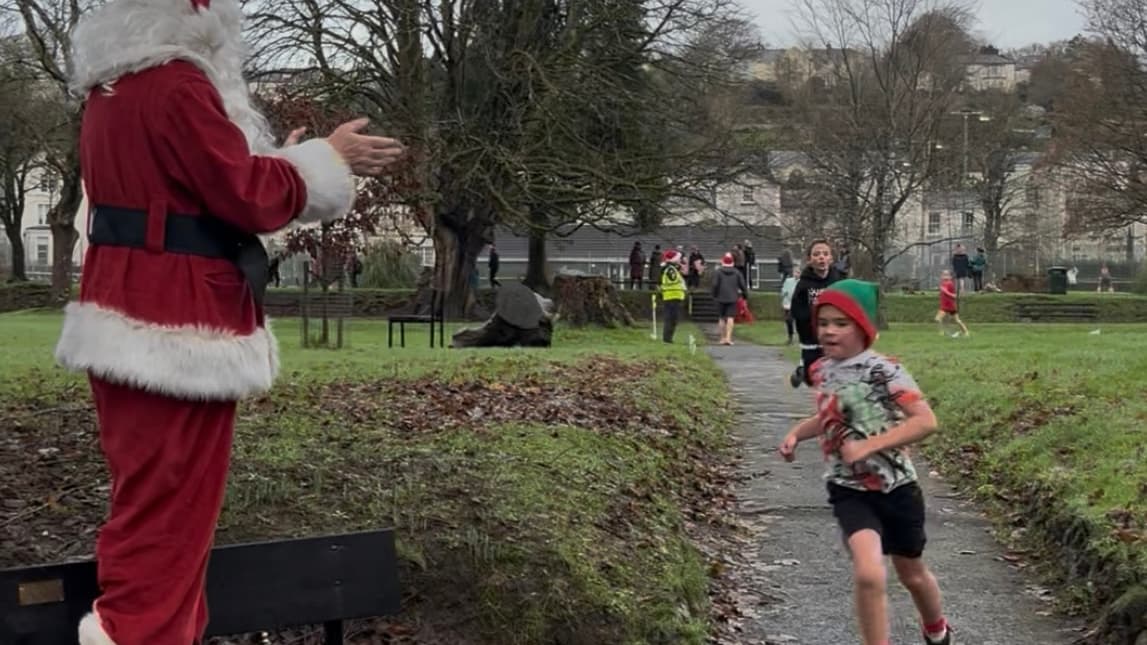 Tavistock Meadows Junior Parkrun started by festive guest