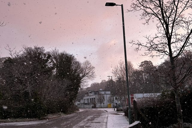 West Devon police advise drivers not to travel due to hazardous ice 