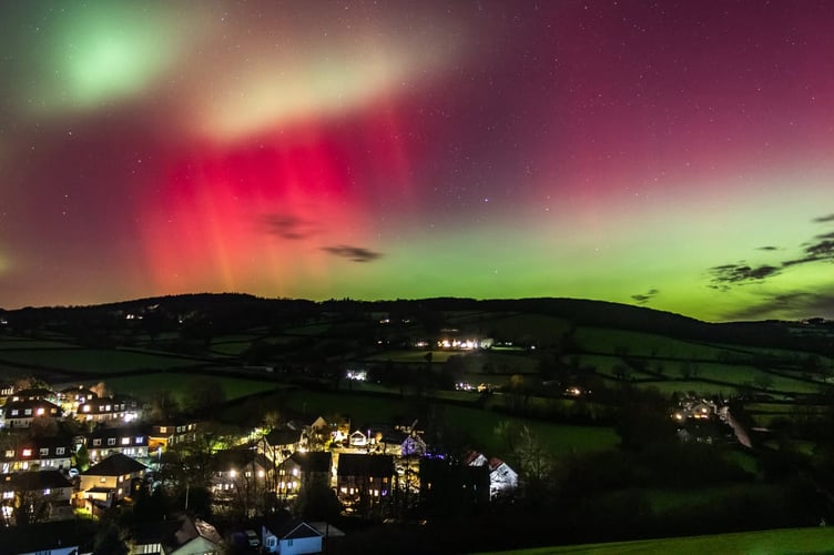 Northern Lights by UK Weather Chase.