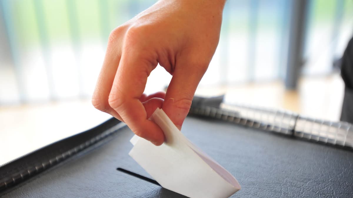 Devon County Council welcomes election cancellation U-turn