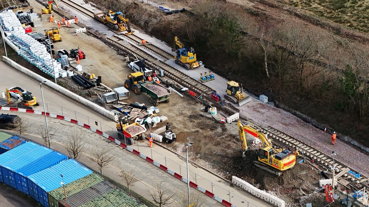 Der Bezirksrat von Devon genehmigt zusätzliche Haltezonen am Bahnhof ...