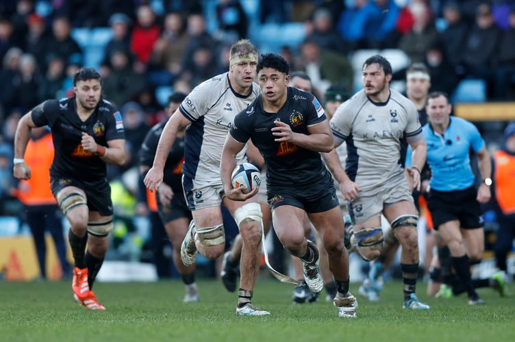 Exeter Chiefs forward Greg Fisilau looks to break clear of the Bristol Bears defence at Sandy Park