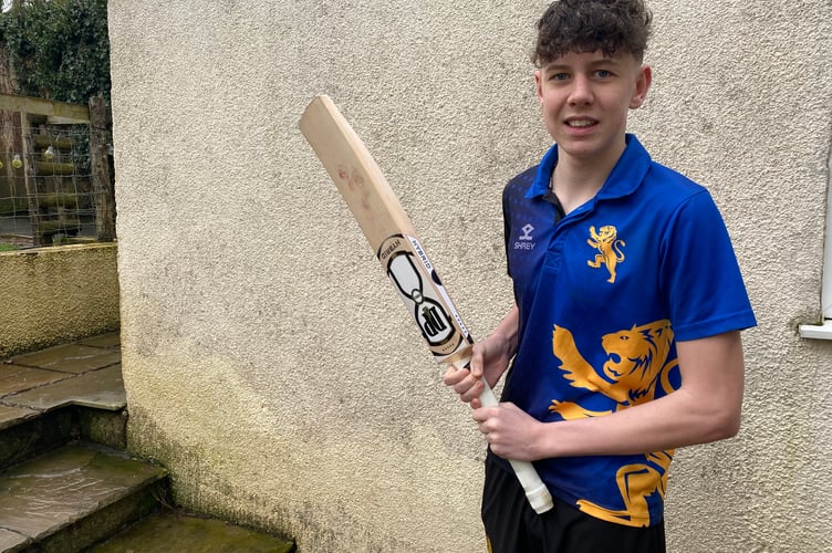 Teen cricketer Stanley Baker, of Horrabridge, is hoping the community can help him hit the boundaries during a cricket tour of South Africa.