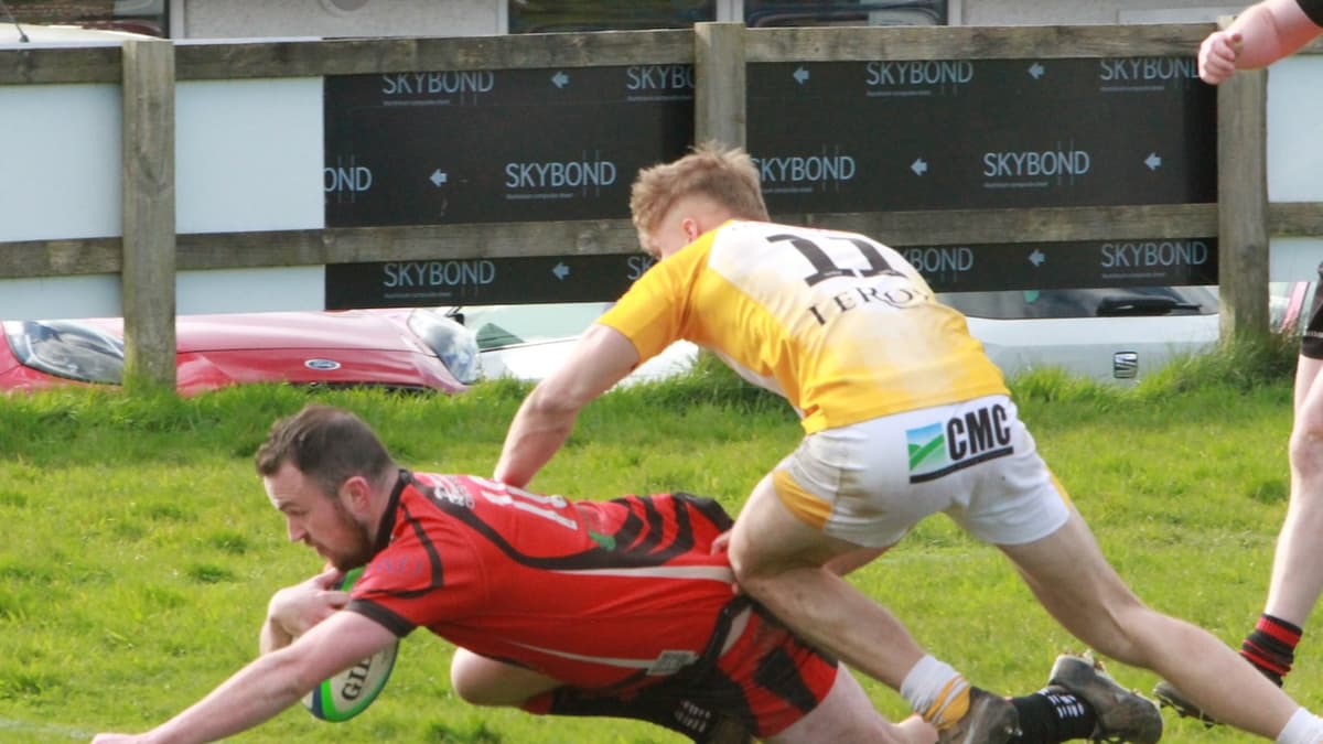 Tavistock RFC escape the bottom three