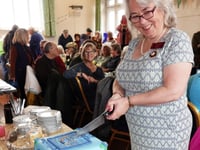  King marks community shop success