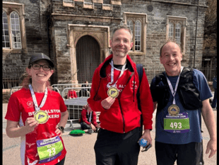Trekkers trio tackle marathon