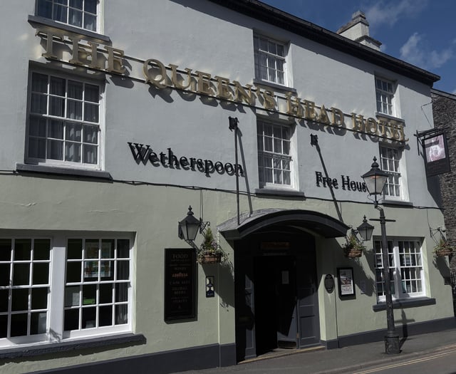 Town pub's late-night opening plan opposed