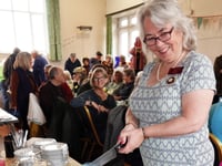  King marks community shop success