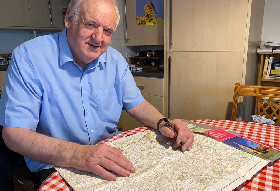 Veteran hiker seeks more walkers for group