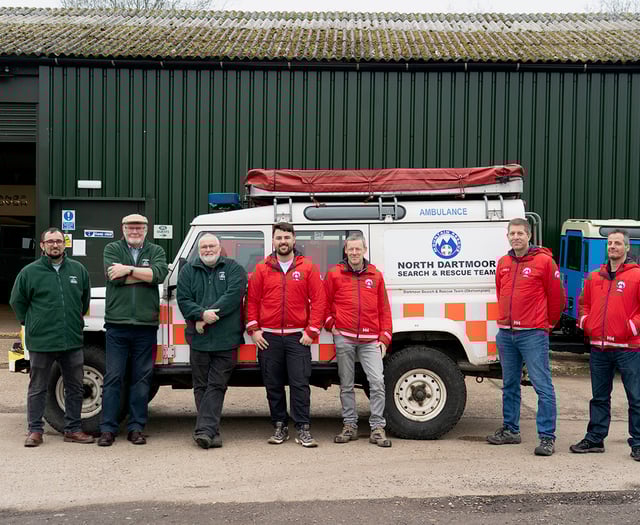 Mountain rescue Land Rover Ada at Dunsfold