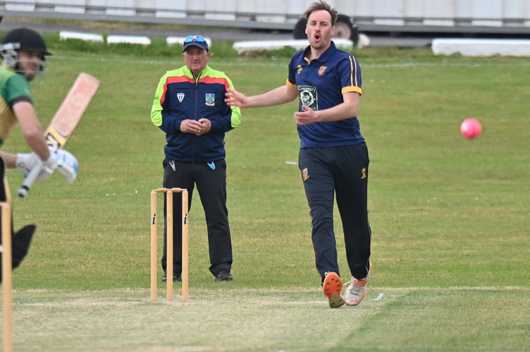 Devon Cricket League Premier Division. Bradninch and Kentisbeare versus Tavistock. Play was abandoned after 10 overs.Tavi bowler James McGahey