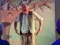 Review: One man, so many parts as comedy relaunches venue