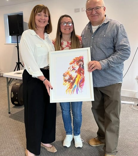 Devon artist presents Inspiration Church with painting as a thank you