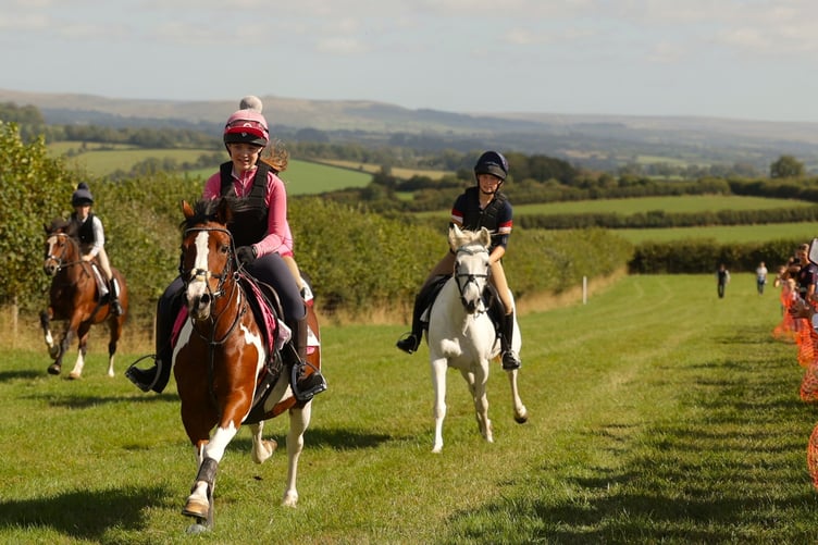 Spooners and West Dartmoor Hunt pony racing at Lamerton. Picture by Chris Cotterell.