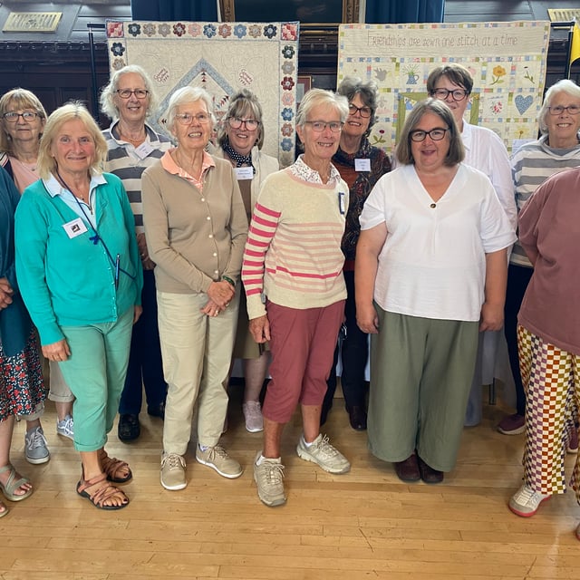 Exhibition marks 40 years of quilting together