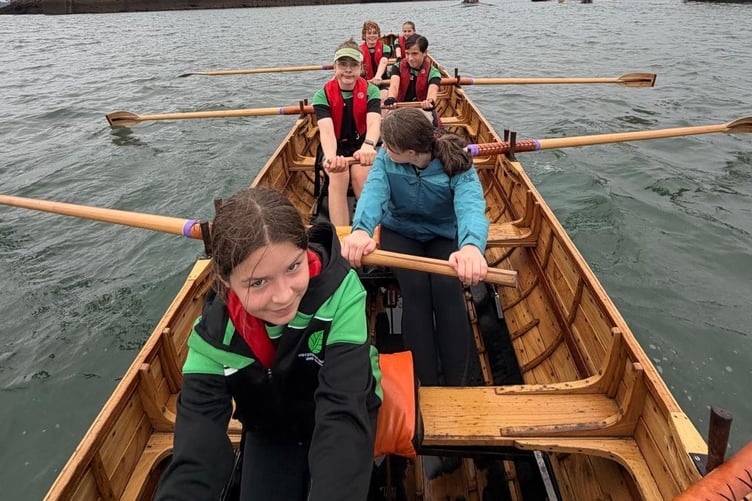 Cothele Quay Gig Club U-14 mixed crew at the Junior International Championships in Plymouth: Grace, Joe, Hugo, Otto, Rowan M and Genevieve.